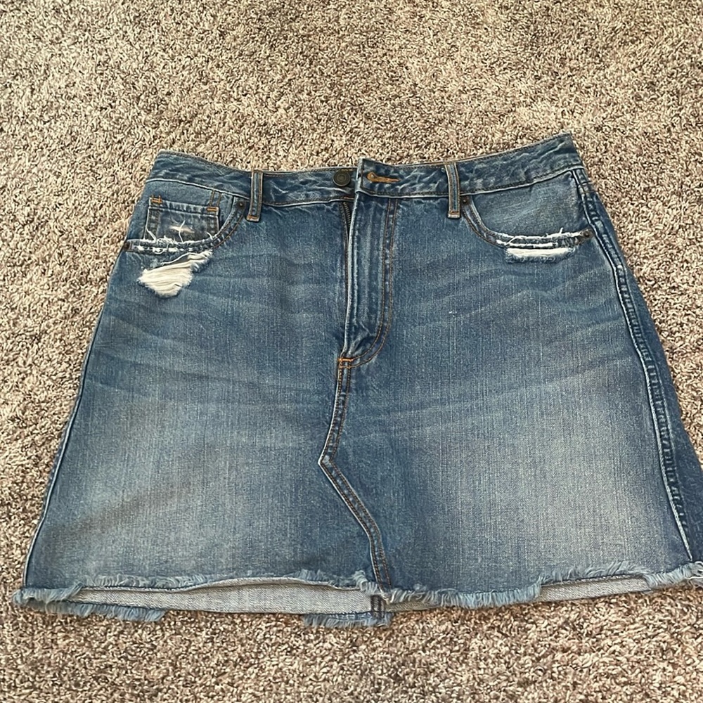Abercrombie & Fitch size 6 w 28 denim skirt